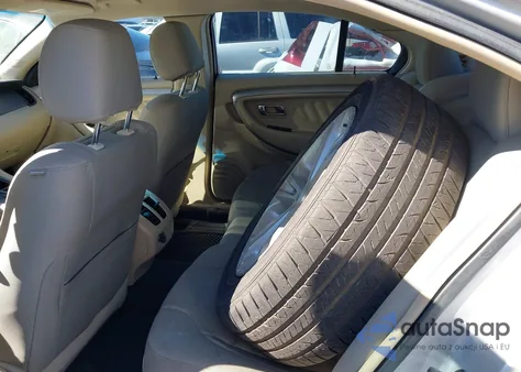 2016 Ford Taurus Se z USA, uszkodzony, nr VIN 1FAHP2D8XGG131664